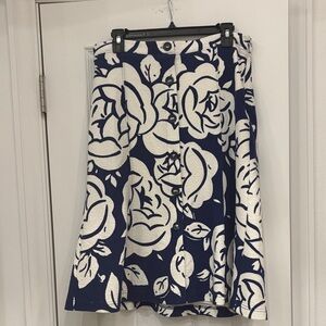 ANTHROPOLOGIE Maeve
Amiens Flounced floral motif
Skirt‎